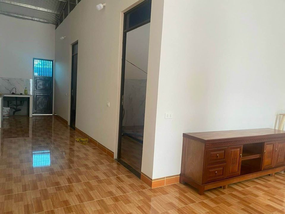 Bán nhà c4 gần trường mn Tân Hoà Hoà Bình