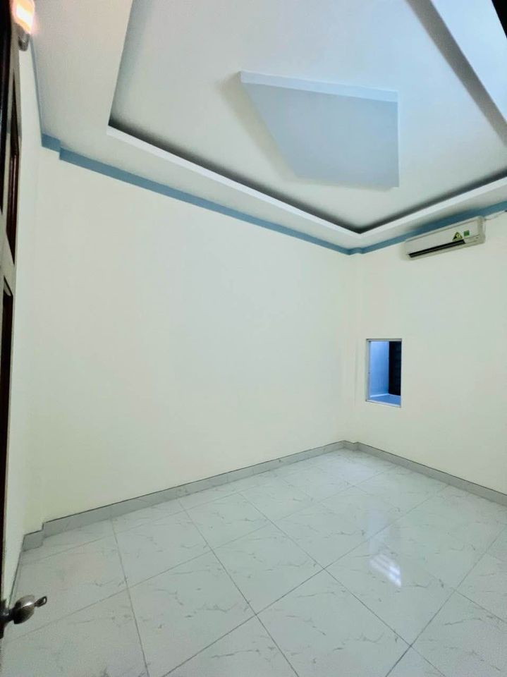 Giá:2ty950tr gặp chủ thương lượng Gần ngay Vincom plaza ngã tư 550 trung tâm tp Dĩ An BD