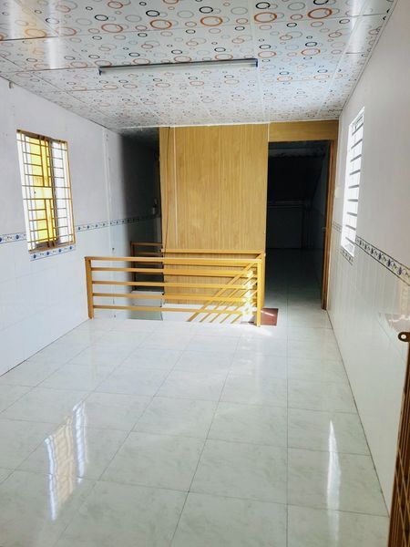 Cho thuê Trệt lầu 5 triệu/tháng- 2 Phòng ngủ, 3 toilet Hẻm 8, Đinh Tiên Hoàng, Ninh Kiều