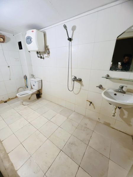 Cho thuê nhà nguyên căn 4 tầng dt50m ở sau dương nội hà đông giáp kđt đô nghĩa.