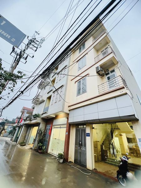 Cho thuê nhà nguyên căn 4 tầng dt50m ở sau dương nội hà đông giáp kđt đô nghĩa.