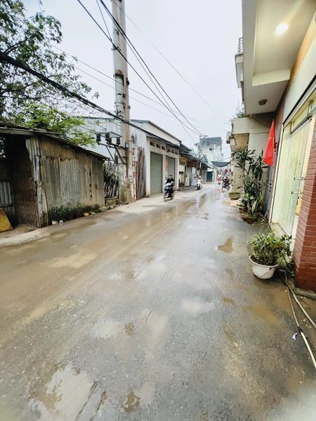 Cho thuê nhà nguyên căn 4 tầng dt50m ở sau dương nội hà đông giáp kđt đô nghĩa.