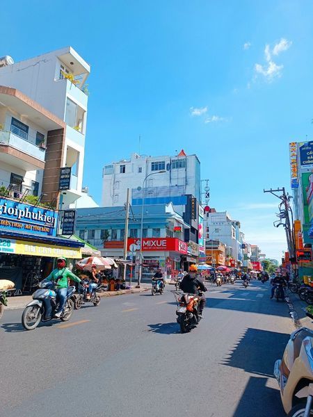 💥🧨MẶT TIỀN 10M - SÁT TÂN HƯƠNG, TÂN PHÚ - 45M2 - 3 TẦNG, 3PN - 5.4 TỶ ( TL )🧨💥