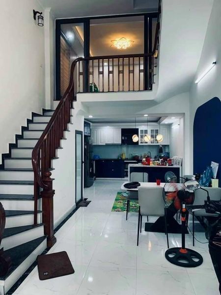 Bán nhà Linh Đàm lô góc ô tô tải đỗ cửa Kinh doanh online, làm văn phòng