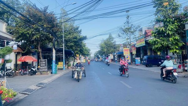 Bán Gấp Mặt Tiền Huỳnh Dân Sanh Góc 2 Mặt Tiền Đường VIP Số 1 P. long Bình _ Biên Hòa _ Đồng Nai