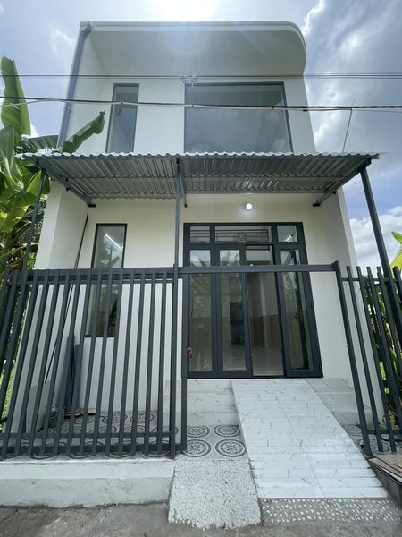 Bán nhà GIÁ CHỈ: 990 TRIỆU Bao sang tên kdc Sơn Thủy, P. Long Hoà Q. Bình Thuỷ TP Cần Thơ