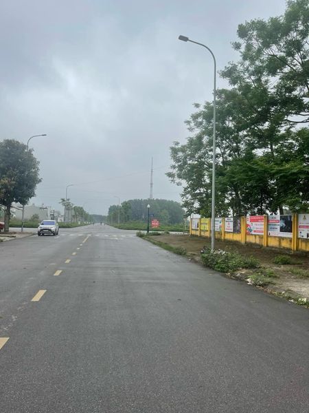 Gia đình đang cần tiền cho con đi du học muốn bán nhanh lô đất tại KDC cạnh Trường cấp 3 Giáp Hải