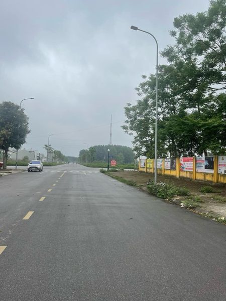 Gia đình đang cần tiền muốn bán nhanh trong ngày 2 lô đất tại Khu Dân Cư Cạnh Trường C3 Giáp Hải