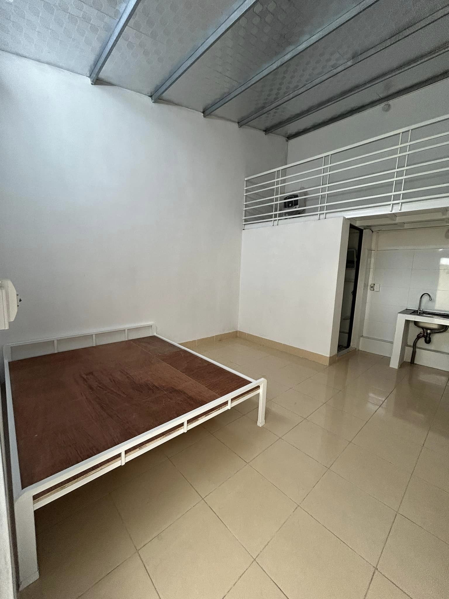CHO THUÊ PHÒNG TRỌ Địa chỉ: tổ 17, phường tân thịnh Khu công nghiệp bờ trái sông đà