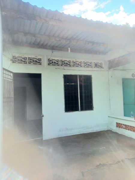 Cho thuê nhà nguyên căn. Nhà Sát công an phường Tân bình. Cách đường hùng vương 100m
