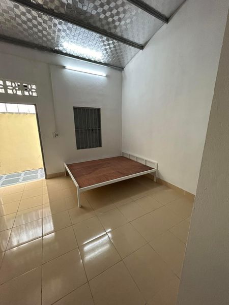 NHÀ MÌNH ĐANG TRỐNG PHÒNG CÓ ĐIỀU HOÀ tổ 17, phường tân thịnh Khu công nghiệp bờ trái sông đà