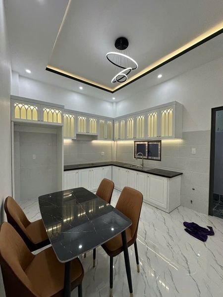 Bán nhà 1 trệt 1 lầu mặt tiền đường Lương Văn Can - Phường An Bình - Tp Rạch Giá. Lộ ô tô vi vu