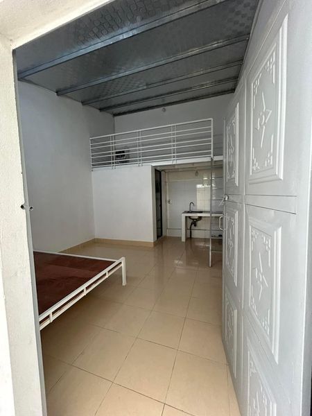 NHÀ MÌNH ĐANG TRỐNG PHÒNG CÓ ĐIỀU HOÀ tổ 17, phường tân thịnh Khu công nghiệp bờ trái sông đà