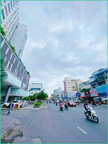 Bán tòa nhà góc mặt tiền, Quận Phú Nhuận gần Phan Đăng Lưu, 350m2, 6 tầng 16 x 18 nở hậu