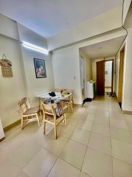 CHO THUÊ CHUNG CƯ XUÂN THUỶ Giá 4tr5/tháng 2PN 2WC Đầy đủ nội thất 2 máy lạnh
