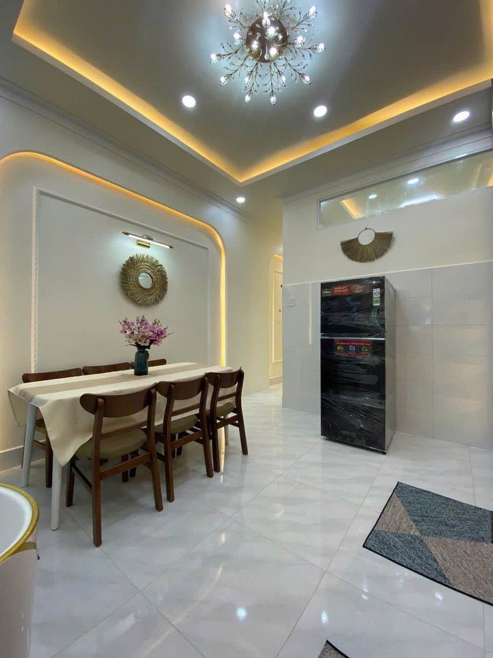 NHÀ NGAY TRUNG TÂM PHƯỜNG 1 - ĐƯỜNG 2 THÁNG 9, TP VĨNH LONG