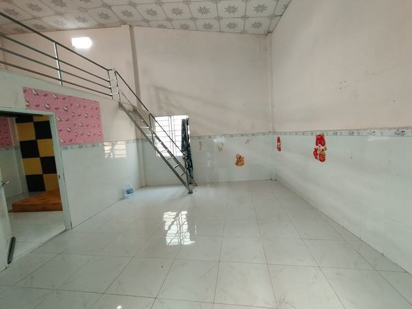 Phòng trọ DT khoảng 40m2+15m2 gác,1 pn riêng Hẻm số 9 đường Lê Trọng Tấn, ấp 1, xã Tân Hưng Bà Rịa