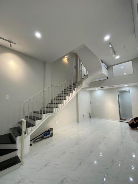 Nhà Hẻm 1/ Đường Nguyễn Thượng Hiền Phường 5 Bình Thạnh - Hẻm Ô Tô - DT 40m2 ngang 4m Giá 7.5 tỷ