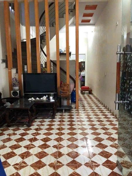 CHO THUÊ NHÀ 2 TẦNG ngõ Bình lộc phường Tân Bình, gàn trường, gần chợ,chùa Bình lâu...