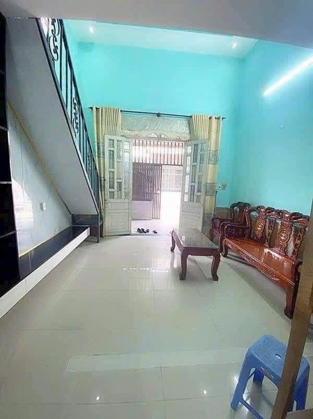 Bán nhà sổ riêng full thổ cư Giá chỉ 1 tỷ 850 chốt DT 45,5m 2 phòng ngủ Đường xe hơi gần TTYT Dĩ An