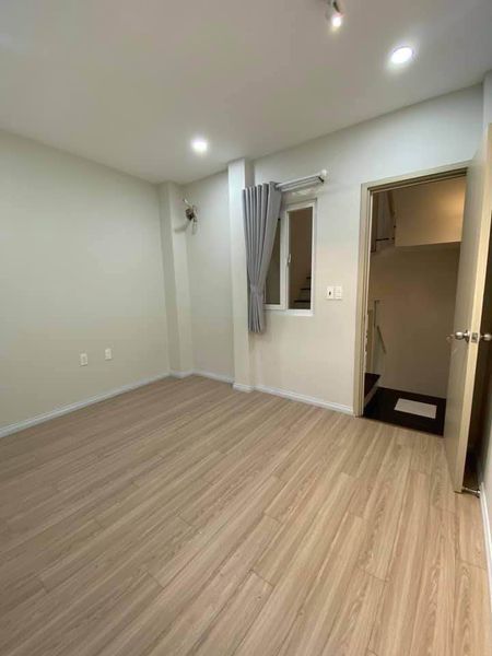 Nhà Hẻm 1/ Đường Nguyễn Thượng Hiền Phường 5 Bình Thạnh - Hẻm Ô Tô - DT 40m2 ngang 4m Giá 7.5 tỷ