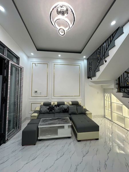 Bán nhà 1 trệt 1 lầu mặt tiền đường Lương Văn Can - Phường An Bình - Tp Rạch Giá. Lộ ô tô vi vu