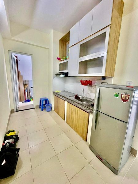 CHO THUÊ CHUNG CƯ XUÂN THUỶ Giá 4tr5/tháng 2PN 2WC Đầy đủ nội thất 2 máy lạnh
