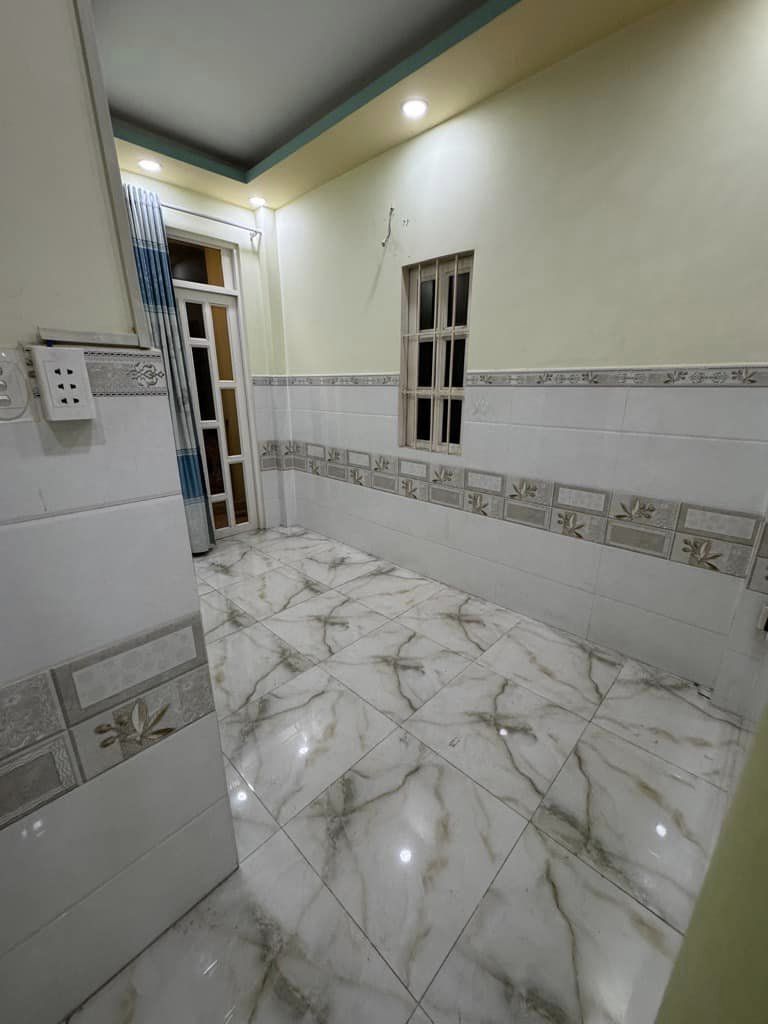 Nhà Khu Tên Lửa - Bình Tân - Gần Nhà Thờ Phaolo - Ngang hơn 5m - 2 Lầu, 4PN