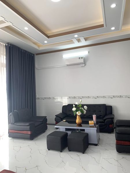 Cho thuê nhà nguyên căn Cổng sau khu Hoàng gia, đối diện bên hông Ủy ban phường 5, TP Cà Mau