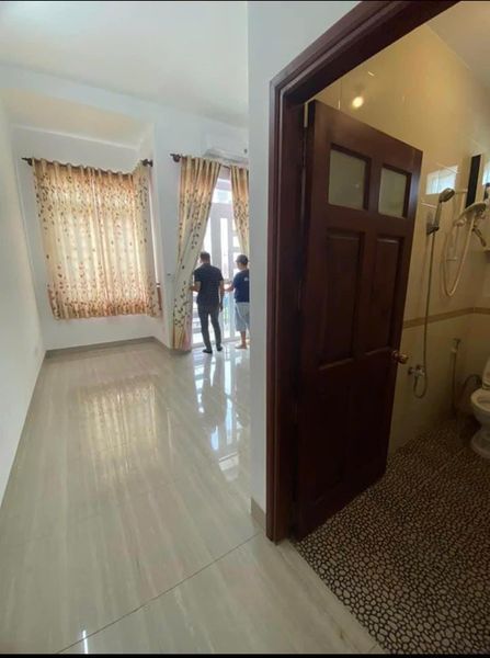 Cho thuê nhà 1 trệt 1 lầu mới leng keng gần cư xá Phúc Hải,p Tân Phong.