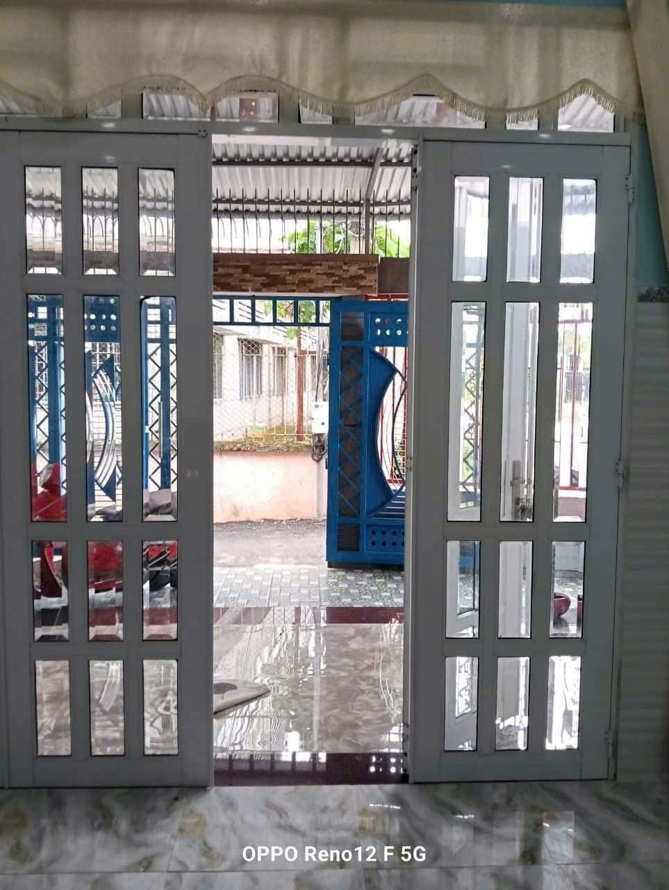 CHO THUÊ NHÀ GỐC 2 MẶT TIỀN HẺM PHƯỜNG PHÚ TÂN.