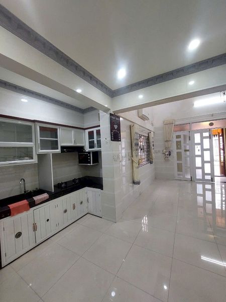 Cho thuê nhà nguyên căn mặt tiền đường Nguyễn Ngọc Nhựt Phường 5