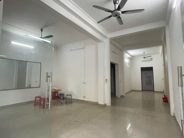 CHO THUÊ NHÀ Mặt đường Trần Phú Ninh Bình đối diện quán cháo bà Bảo