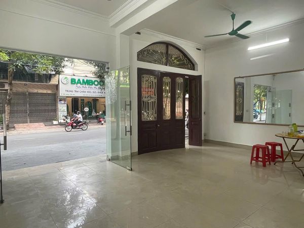 CHO THUÊ NHÀ Mặt đường Trần Phú Ninh Bình đối diện quán cháo bà Bảo