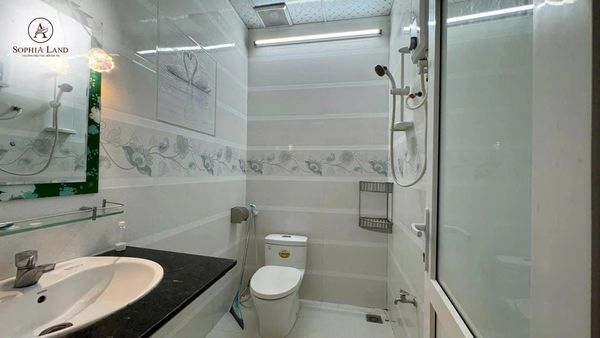 NHÀ HOÀN THIỆN DỌN VÀO Ở NGAY CHƯA TỚI 3 TỶ P18, đường Trần Bạch Đằng Rạch Giá