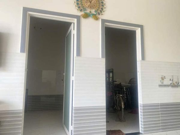 Nhà Bàu Năng đường 8m. Nhà 1pk. 2 phòng ngủ. Wc bếp đầy đủ Giá 560tr.còn thương lượng