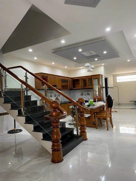 Cho thuê nhà mặt tiền kinh doanh gần phở Phú Vương Bà Rịa