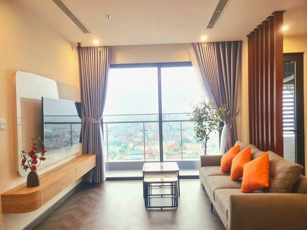 cho thuê căn GÓC siêu thoáng, view hồ, 2 ngủ, 2WC, đủ đồ, Vinhomes Skypark Giá rẻ nhất hệ mặt trời: