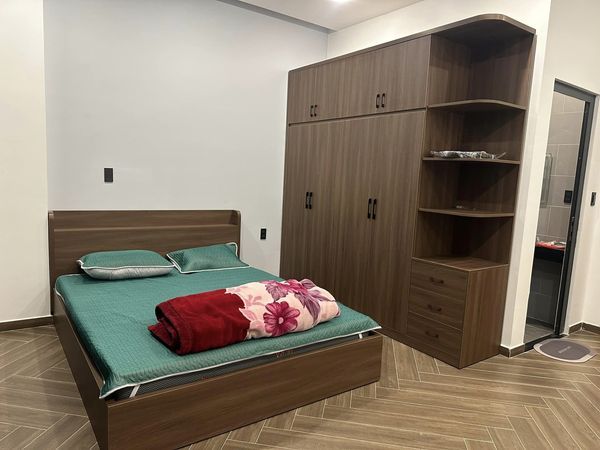 Cho thuê nhà nguyên căn 4 phòng ngủ full nội thất hẻm ô tô Hồ Xuân Hương phường 9 giá 15tr