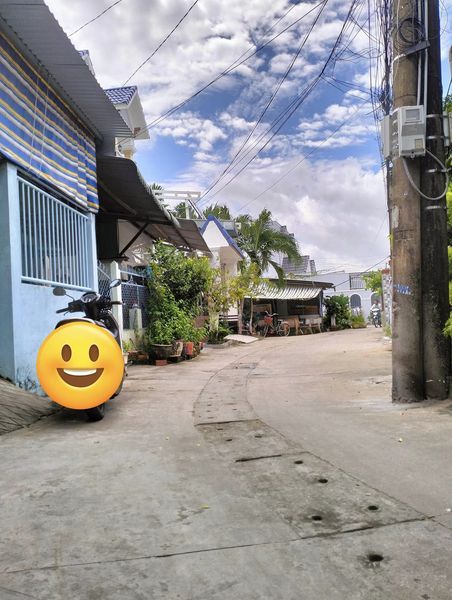 Bán căn nhà mới 100% trung tâm TP sóc Trăng hẻm 73 phú lợi lộ thông thoáng