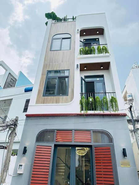 LÊN SÓNG NHÀ PHỐ ĐƯỜNG DƯƠNG QUẢNG HÀM - PHƯỜNG 6 - GÒ VẤP