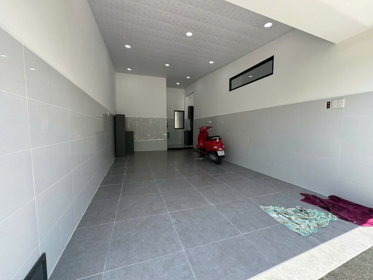 Cho thuê nhà Phường 6 Mỹ Tho có gara ô tô