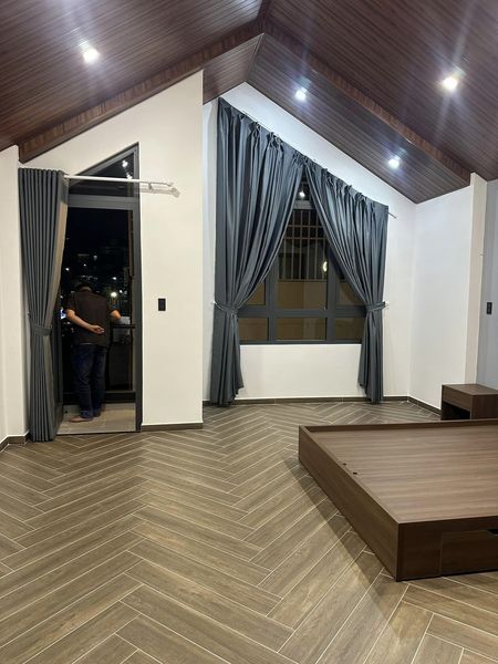 Cho thuê nhà nguyên căn 4 phòng ngủ full nội thất hẻm ô tô Hồ Xuân Hương phường 9 giá 15tr