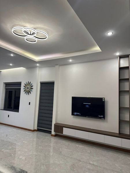 Cho thuê nhà nguyên căn 4 phòng ngủ full nội thất hẻm ô tô Hồ Xuân Hương phường 9 giá 15tr