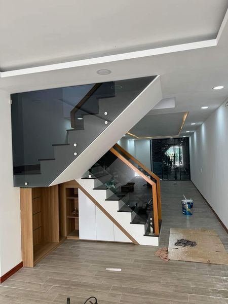 Cho thuê nhà nguyên căn mới - mặt tiền Trần Hưng Đạo giá 15 triệu/tháng