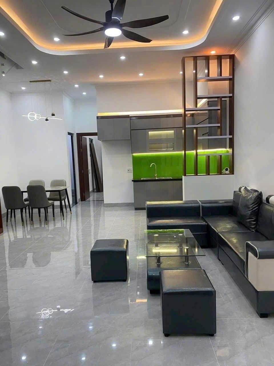 Nhà trệt lầu mái thái , trung tâm P. Phú Lợi Tp TDM BD