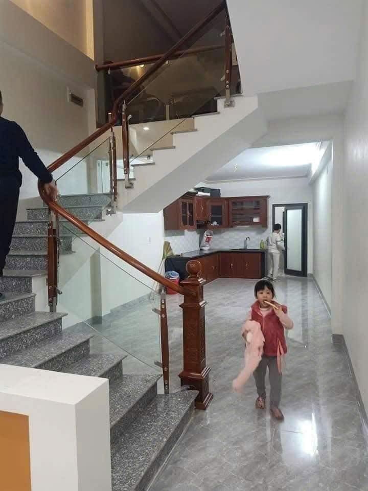 CHO THUÊ NHÀ CHÍNH CHỦ Đối diện xe điện Hoà cúc Yên Bái