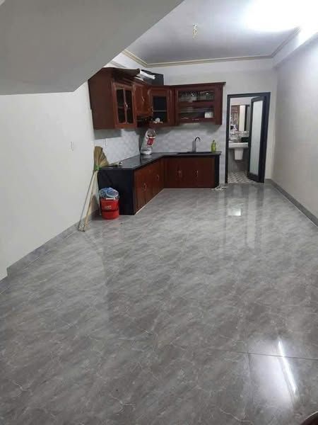 CHO THUÊ NHÀ CHÍNH CHỦ Đối diện xe điện Hoà cúc Yên Bái