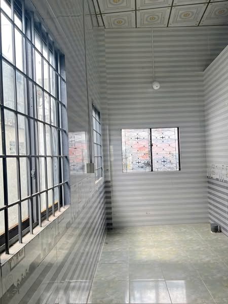 CHO THUÊ NHÀ MỚI XÂY CẤP 4 MỸ HOÀ CẶP RẠCH ÔNG MẠNH LONG XUYÊN AN GIANG
