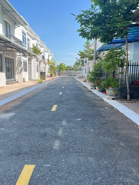 Cho thuê nhà - Khu phố Hoa Lan p8 tp Vĩnh Long.